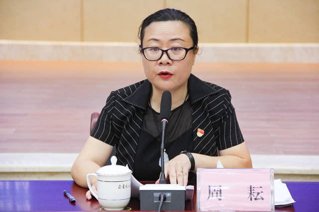 周耘在现场做发布